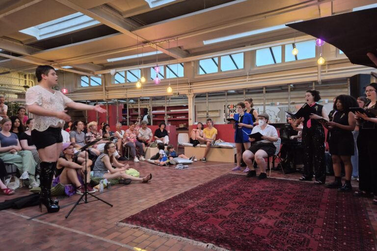 Auftritt queerchor schweiz @Schenkhaus, 13.06.2025. ©queerchorschweiz.